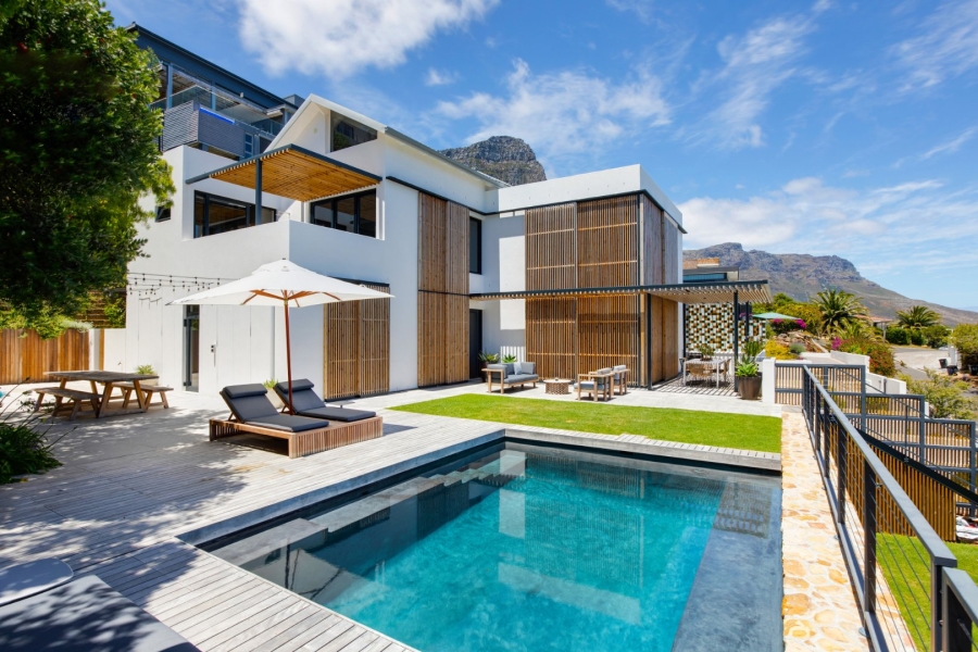 To Let 4 Bedroom Property for Rent in Bakoven Western Cape